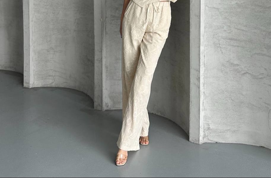 بنطلون دانتيل 02 - متجر عالم آرڤا للملابس والهدايا بنطلون دانتيل 02