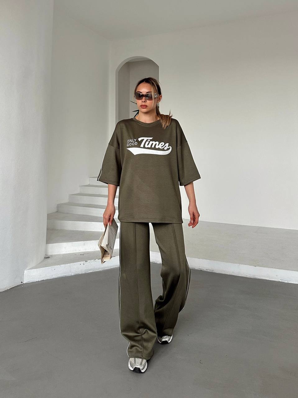 طقم رياضي 02 - متجر عالم آرڤا للملابس والهدايا طقم رياضي 02