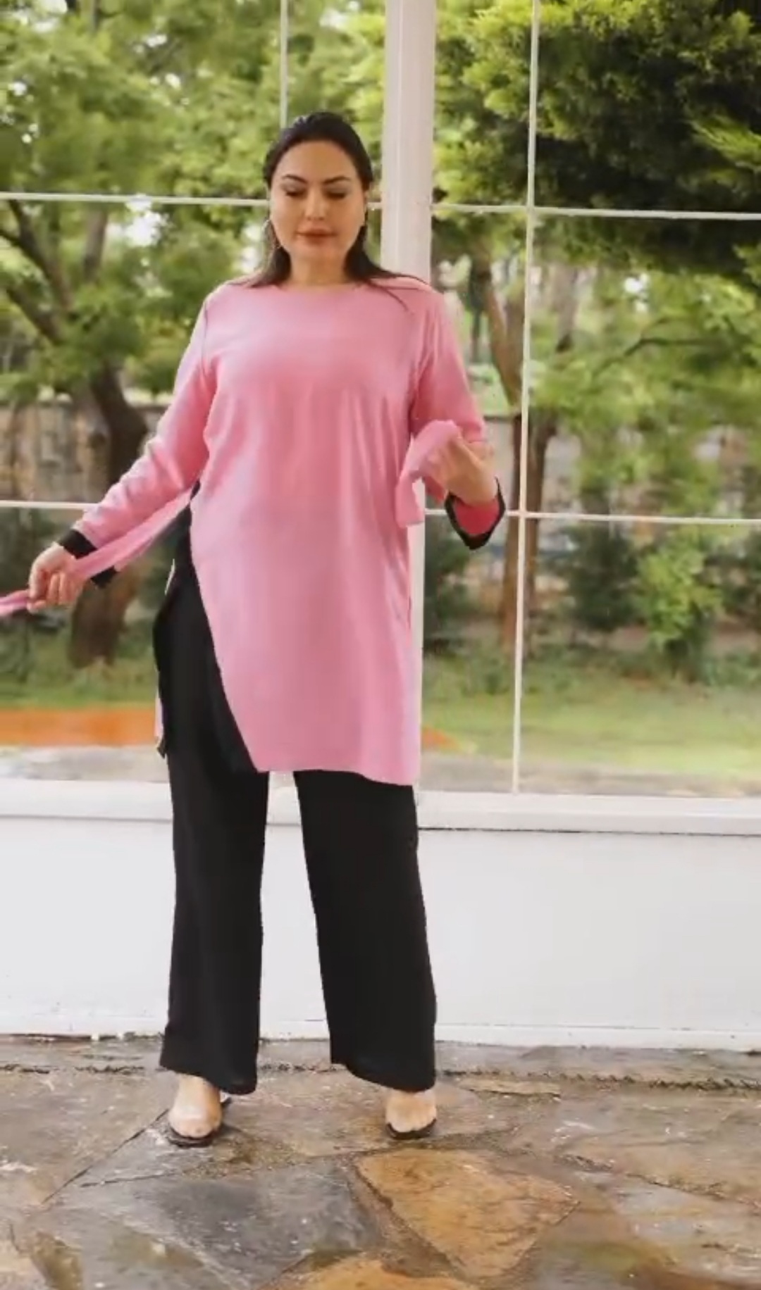 طقم بنطلون قطعتين 06 - متجر عالم آرڤا للملابس والهدايا طقم بنطلون قطعتين 06