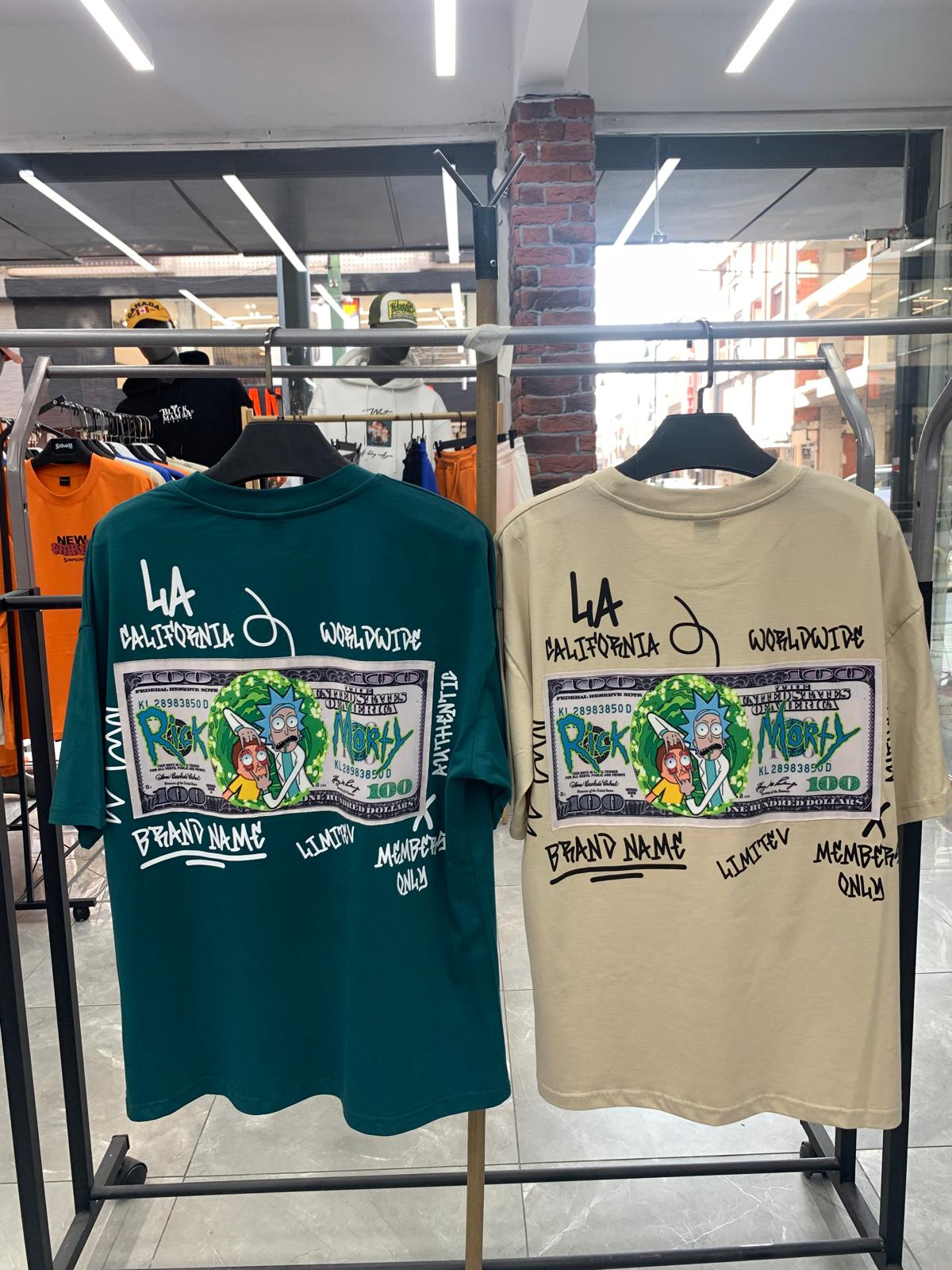 تي شيرت Rick and Morty اوفر سايز - متجر عالم آرڤا للملابس والهدايا تي شيرت Rick and Morty اوفر سايز