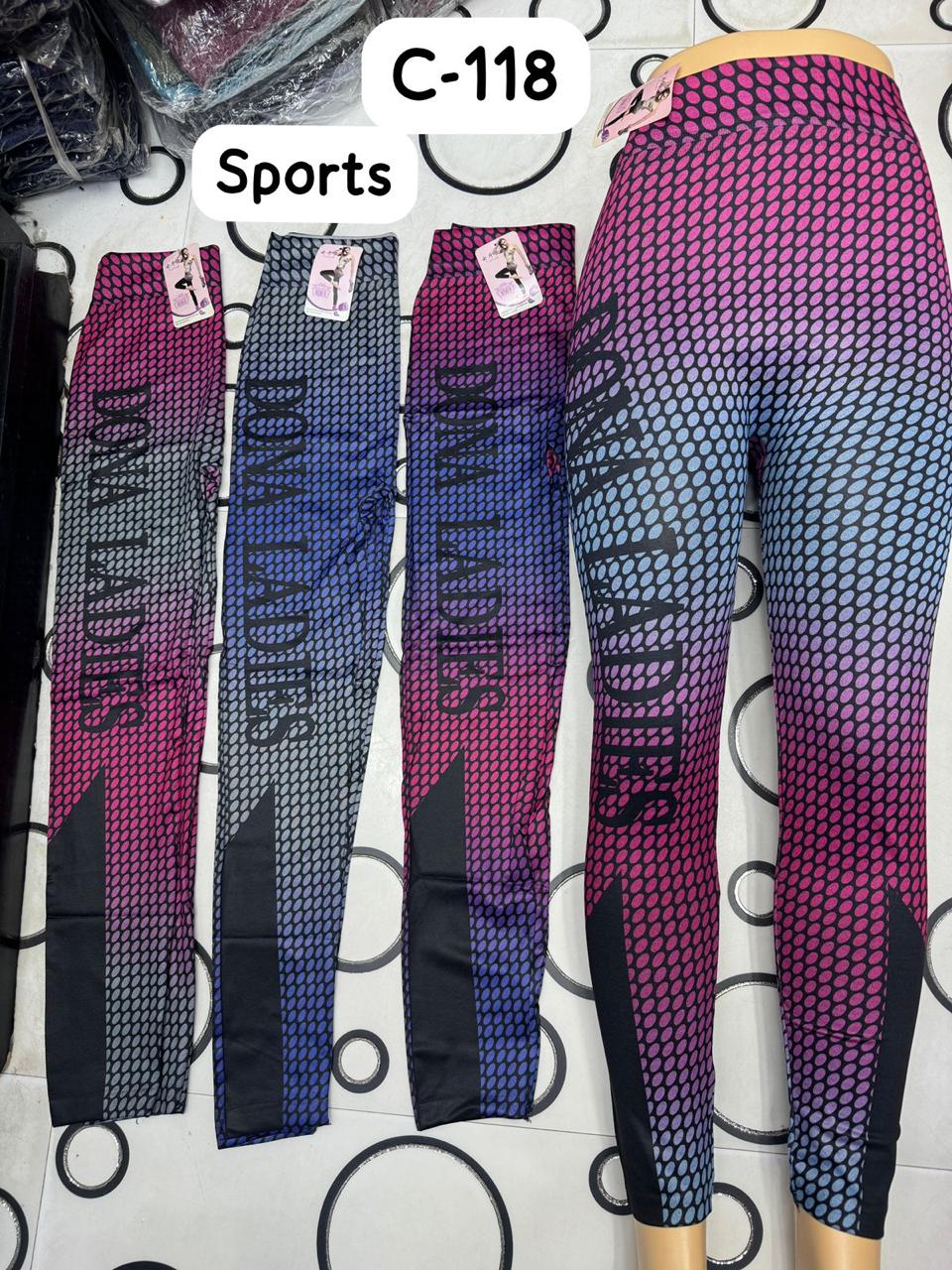 ليجن رياضي مريح ومطاطي - إطلالة رياضية عصرية - متجر عالم آرڤا للملابس والهدايا ليجن رياضي مريح ومطاطي - إطلالة رياضية عصرية